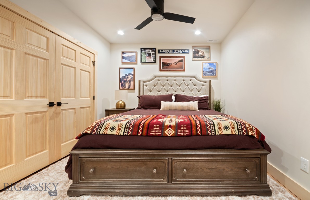 60 Rolling Glen Loop