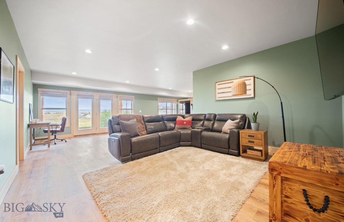 60 Rolling Glen Loop