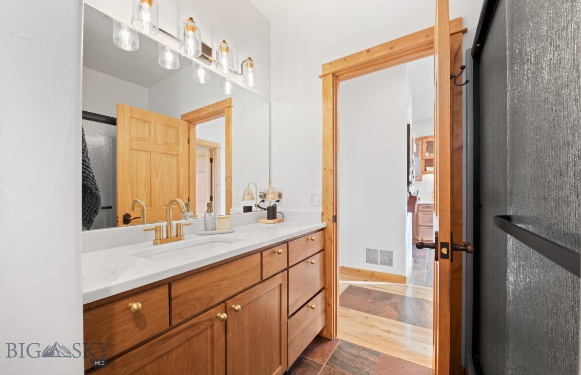 60 Rolling Glen Loop