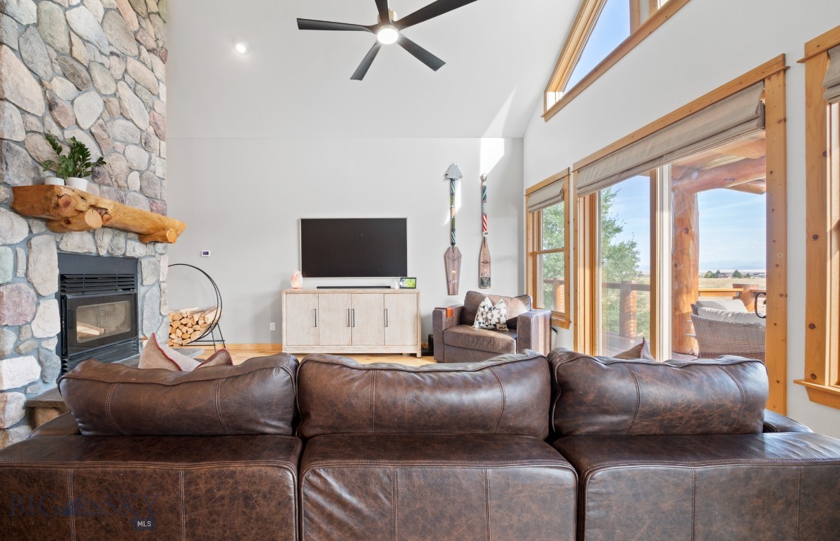 60 Rolling Glen Loop