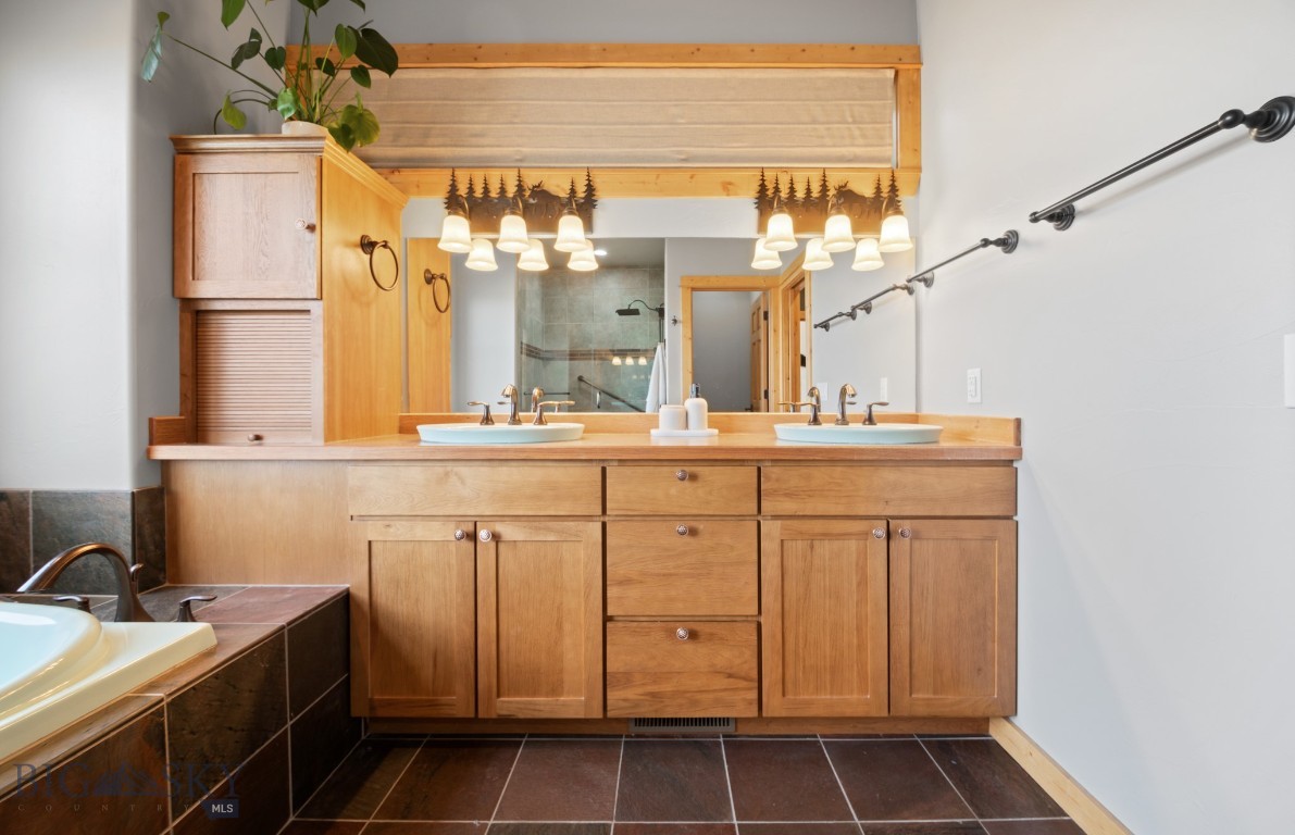 60 Rolling Glen Loop