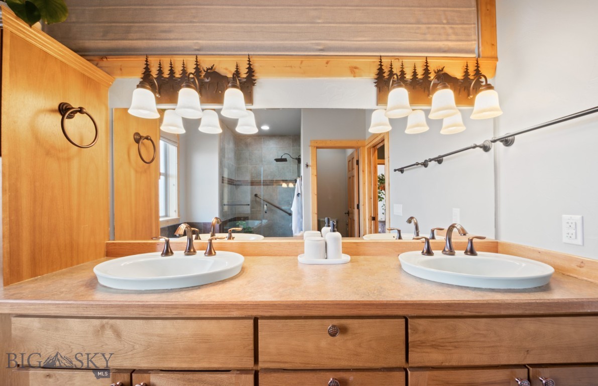 60 Rolling Glen Loop