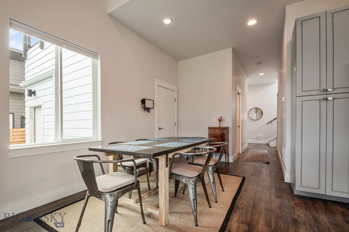 520 Valley Drive