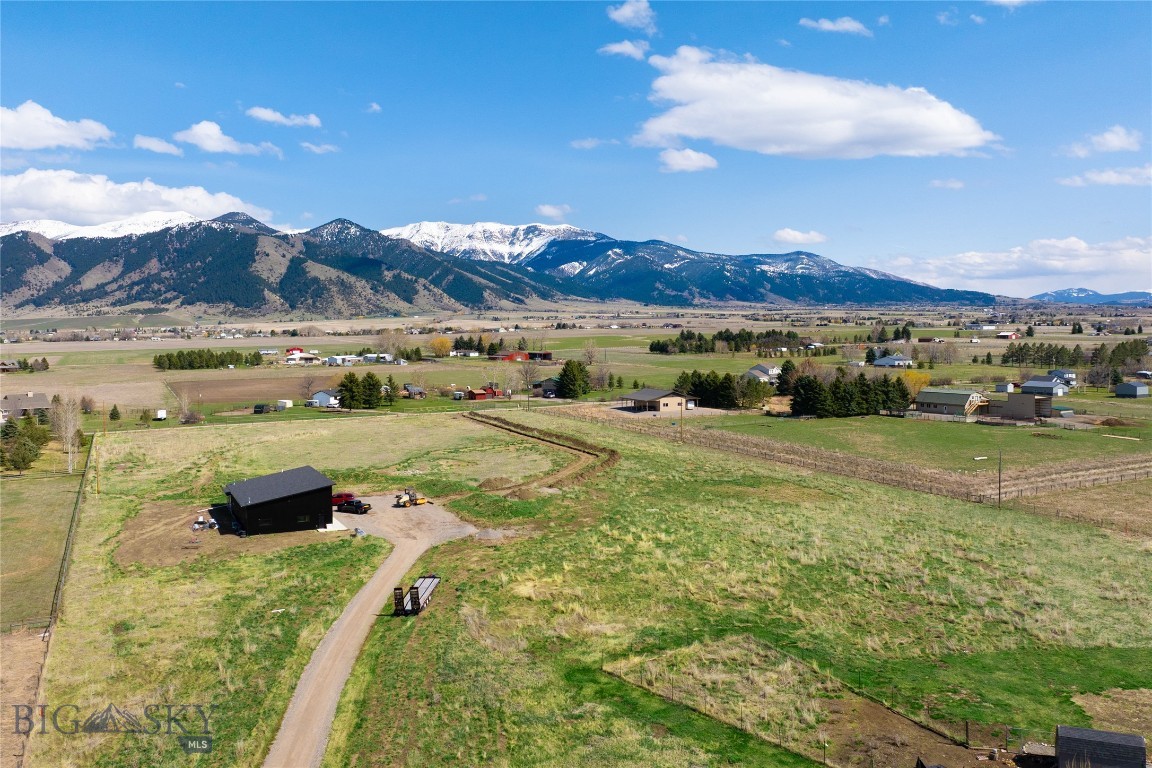 7550 & 7560 Springhill Road