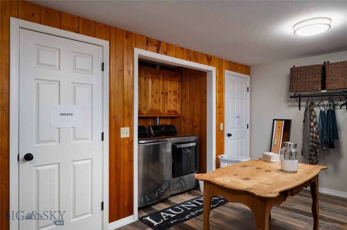 7550 & 7560 Springhill Road