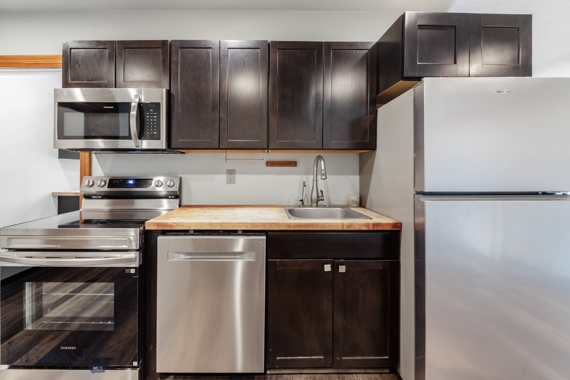 27 Progressive Drive