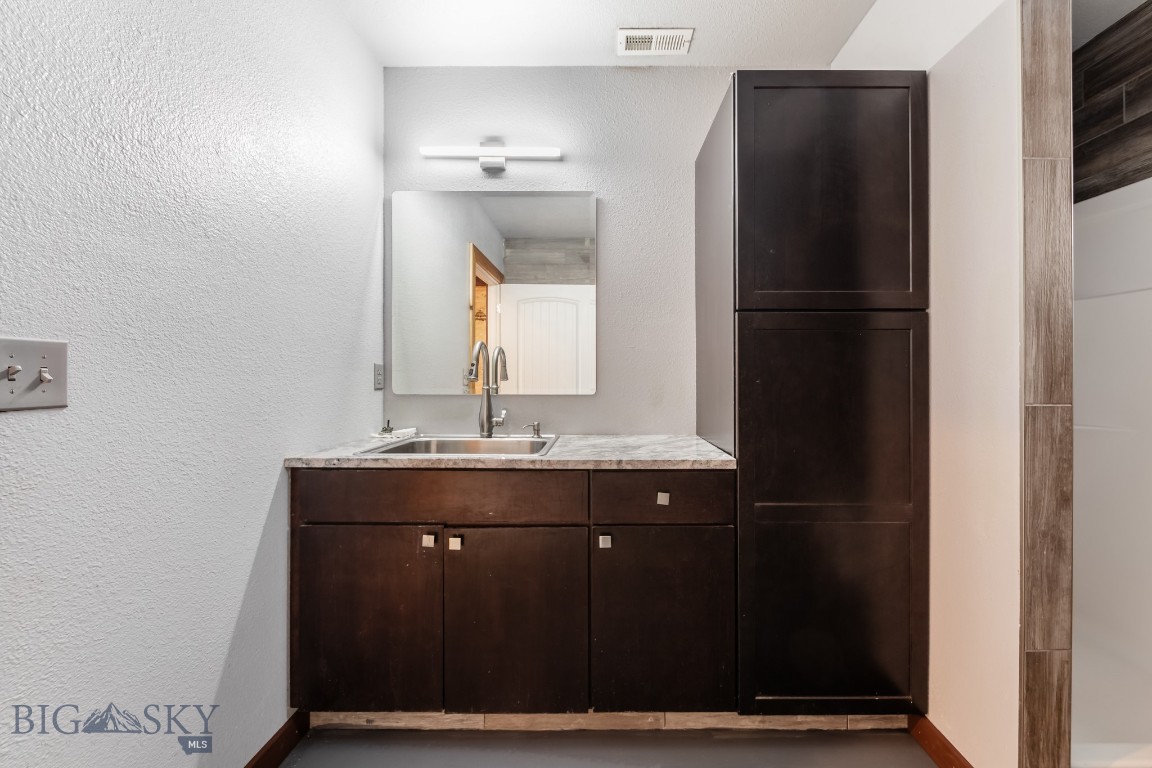 27 Progressive Drive