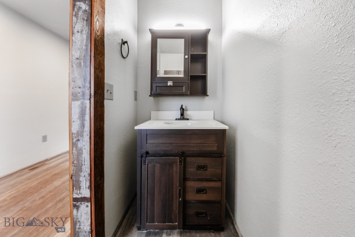 27 Progressive Drive