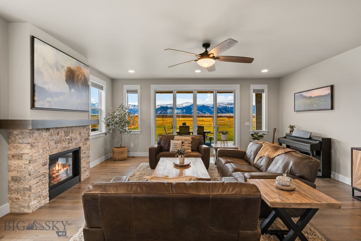 2019 E Silver Circle