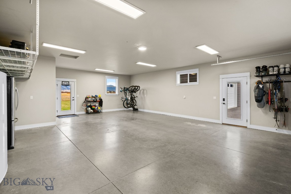 2019 E Silver Circle