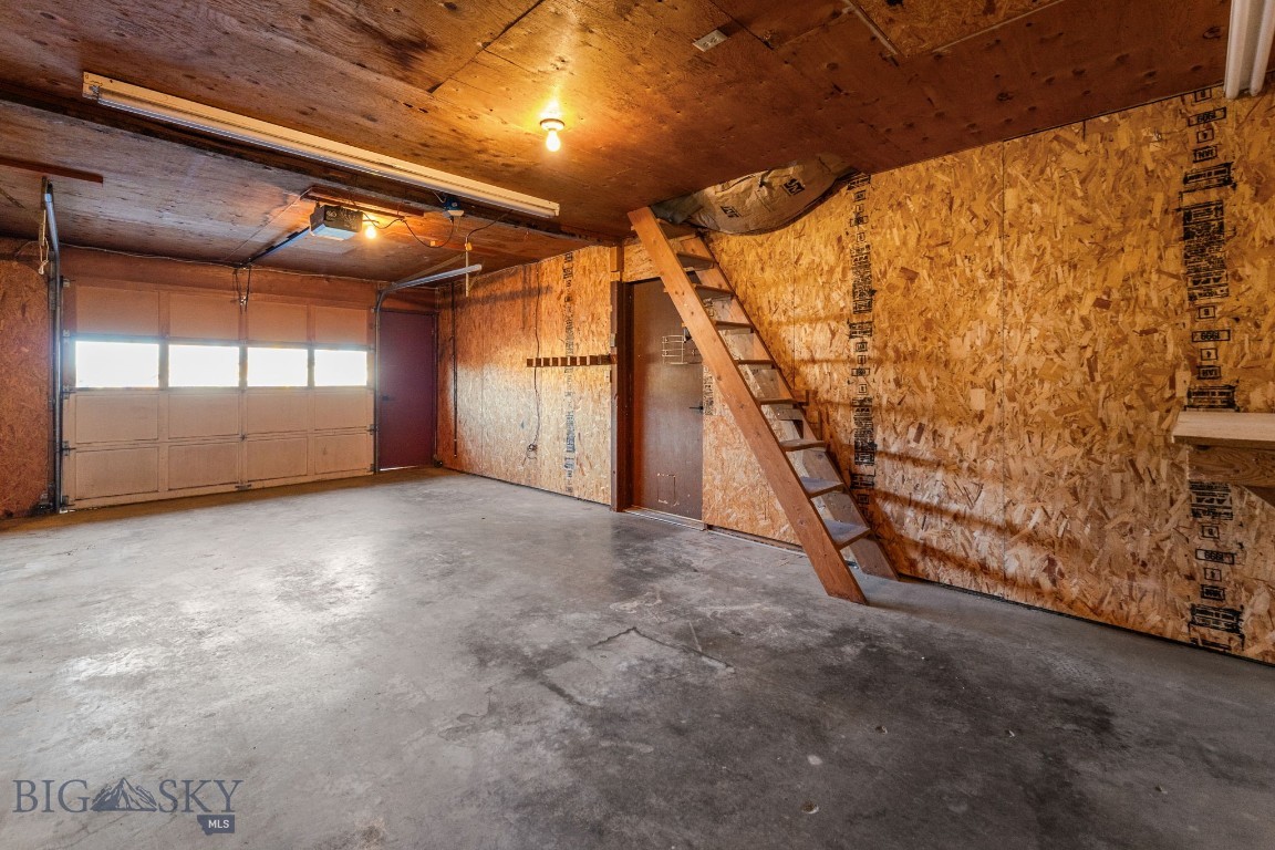 92 E Rosebud Avenue