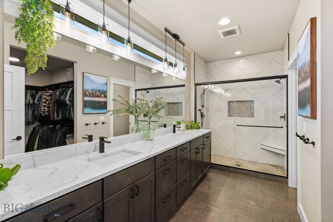 2019 E Silver Circle