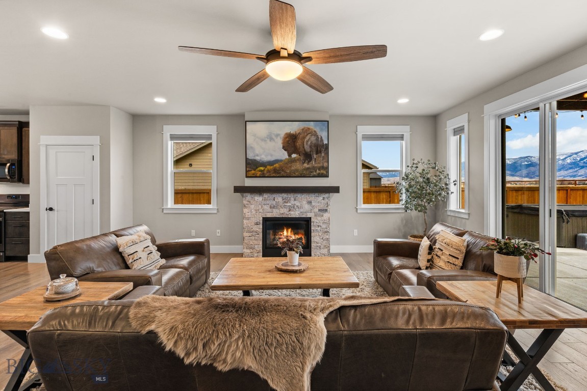 2019 E Silver Circle