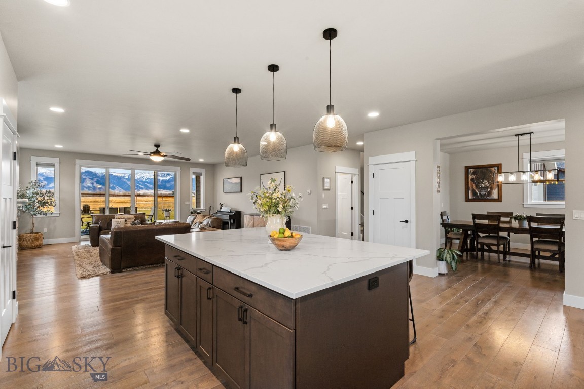 2019 E Silver Circle