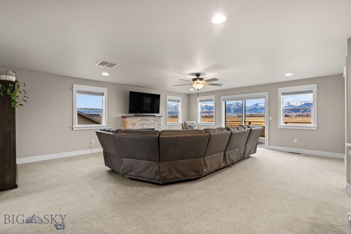 2019 E Silver Circle