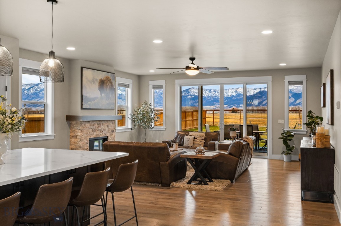 2019 E Silver Circle