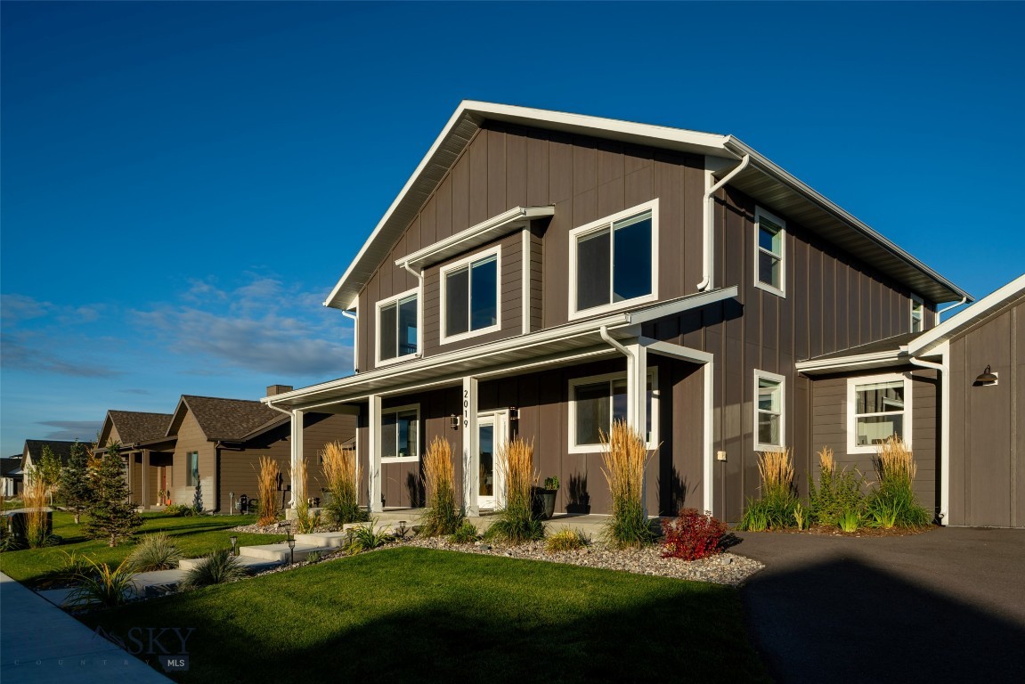 2019 E Silver Circle