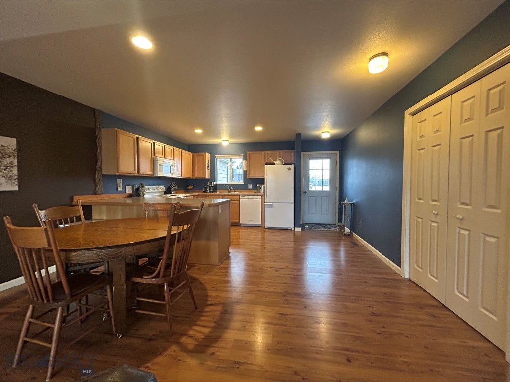 201 E Cascade Avenue A