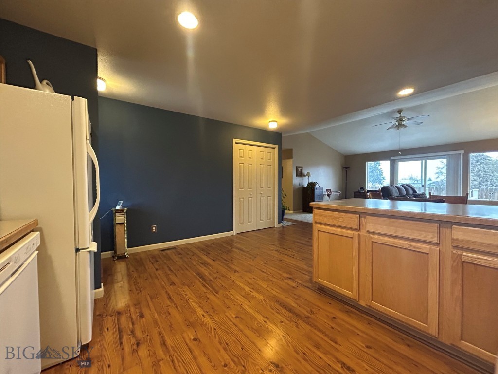 201 E Cascade Avenue A