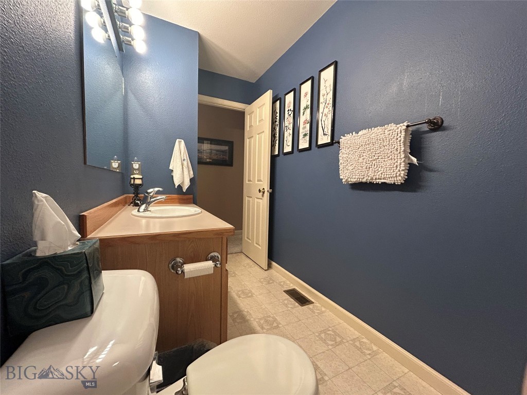 201 E Cascade Avenue A