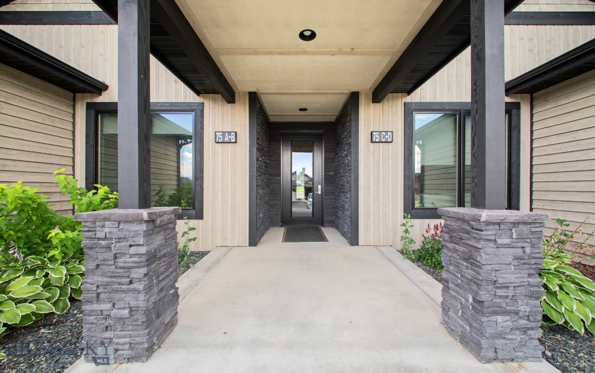 75 Highnoon Way