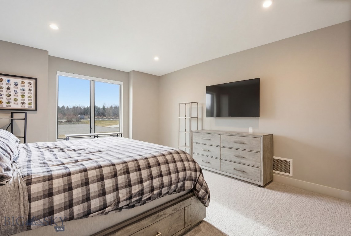 75 Highnoon Way
