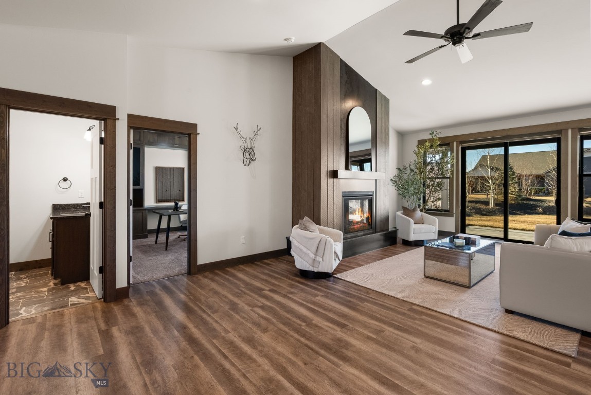 66 Oxbow Lane