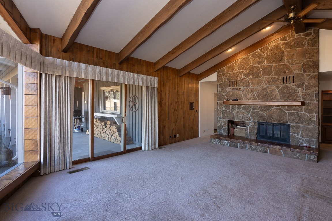 25 Riverside Drive