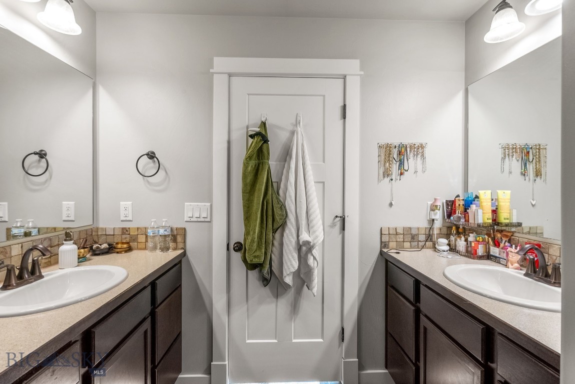 113 S Reliance Avenue