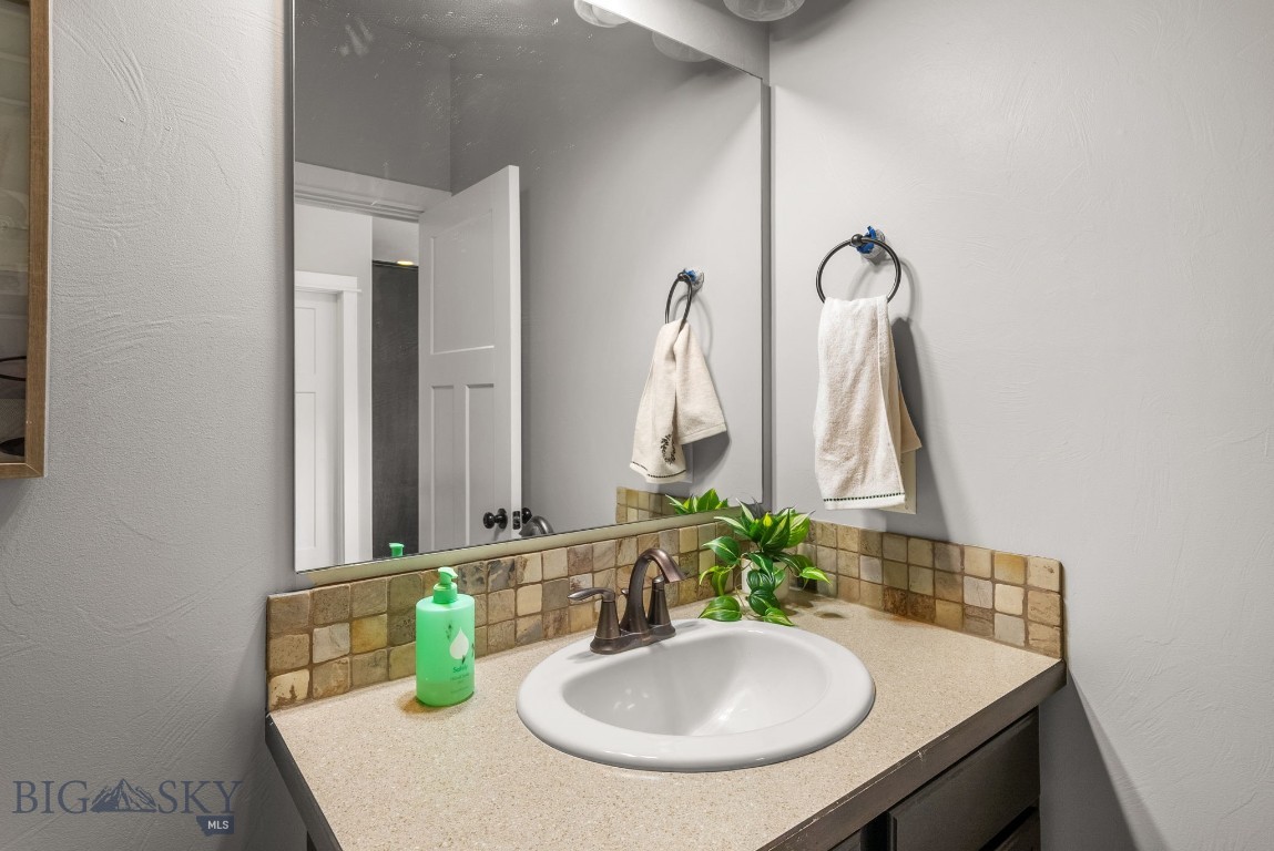 113 S Reliance Avenue