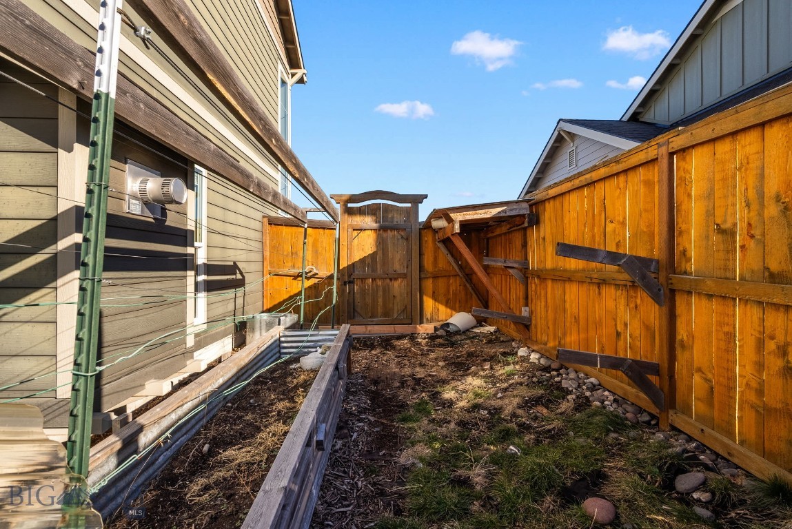 113 S Reliance Avenue