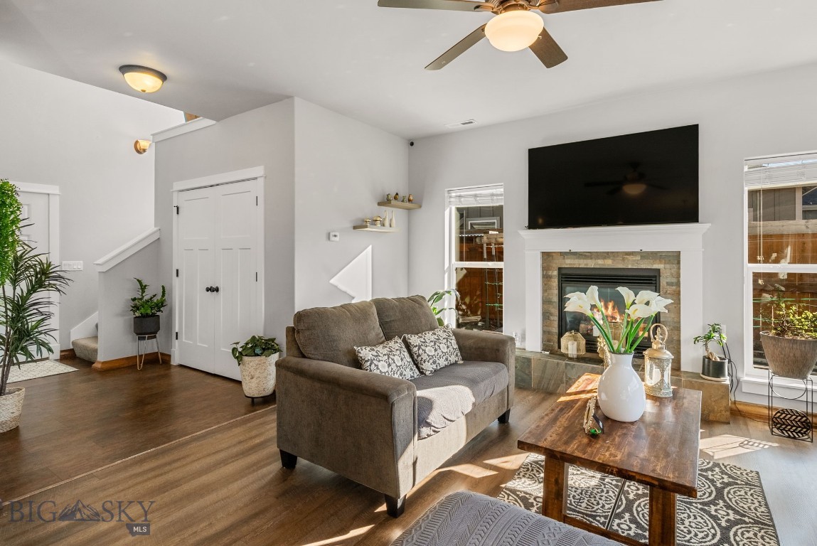 113 S Reliance Avenue