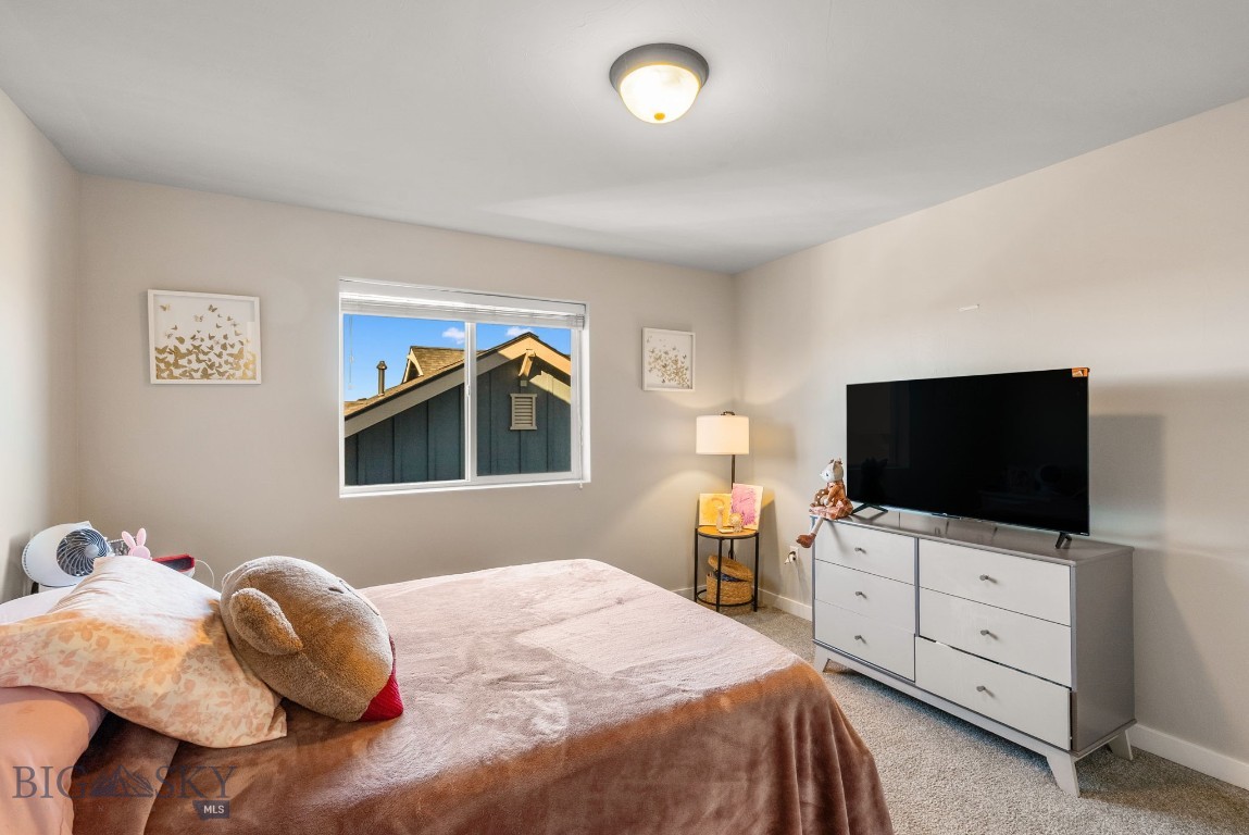 113 S Reliance Avenue