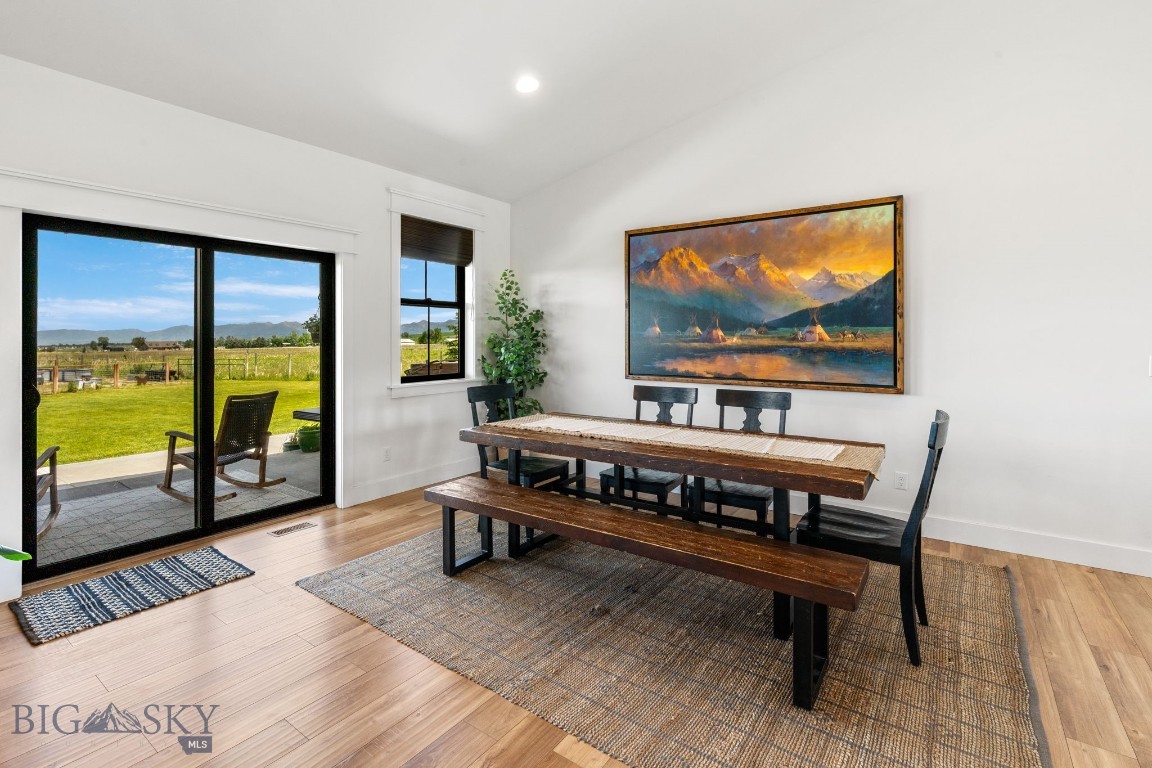 37 Cinnamon Bear Court