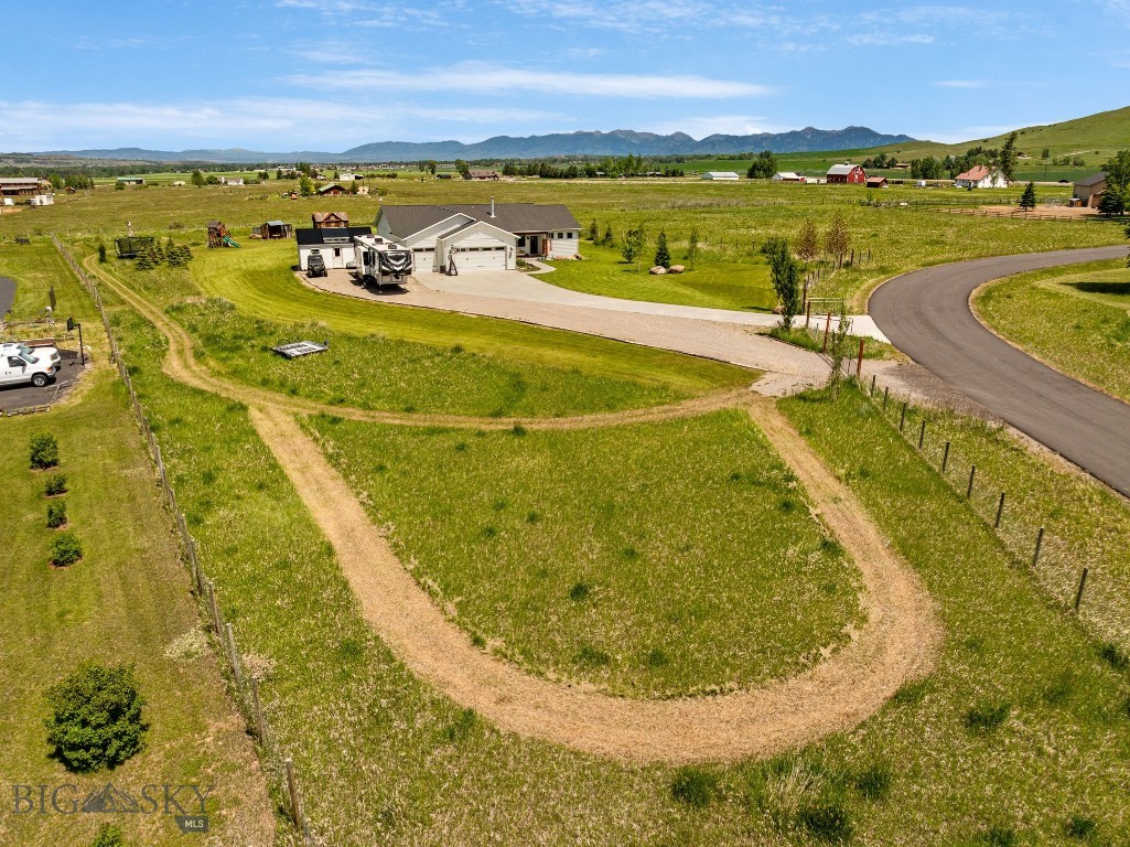 37 Cinnamon Bear Court