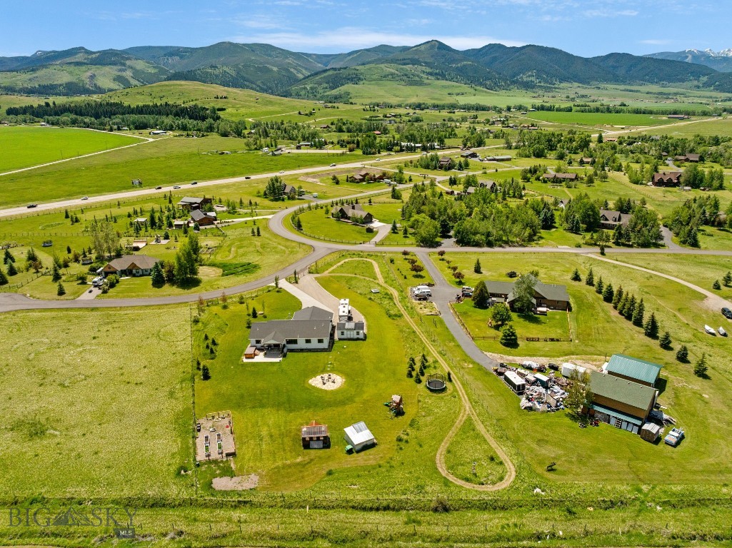 37 Cinnamon Bear Court