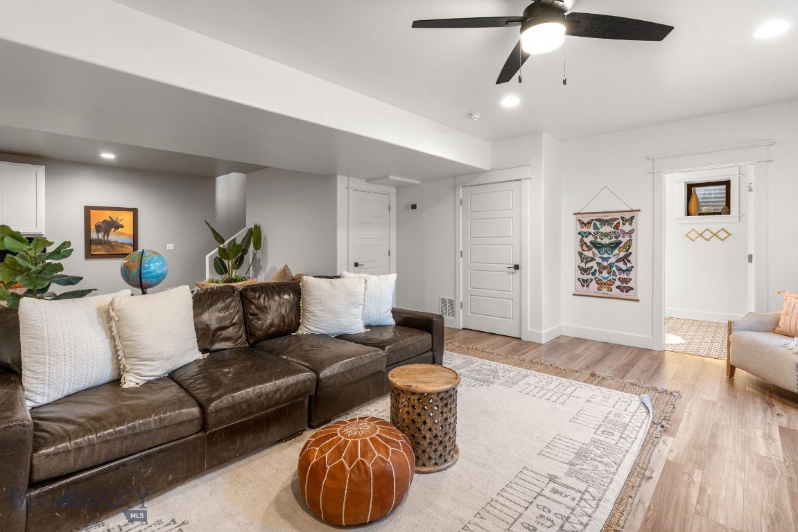 37 Cinnamon Bear Court