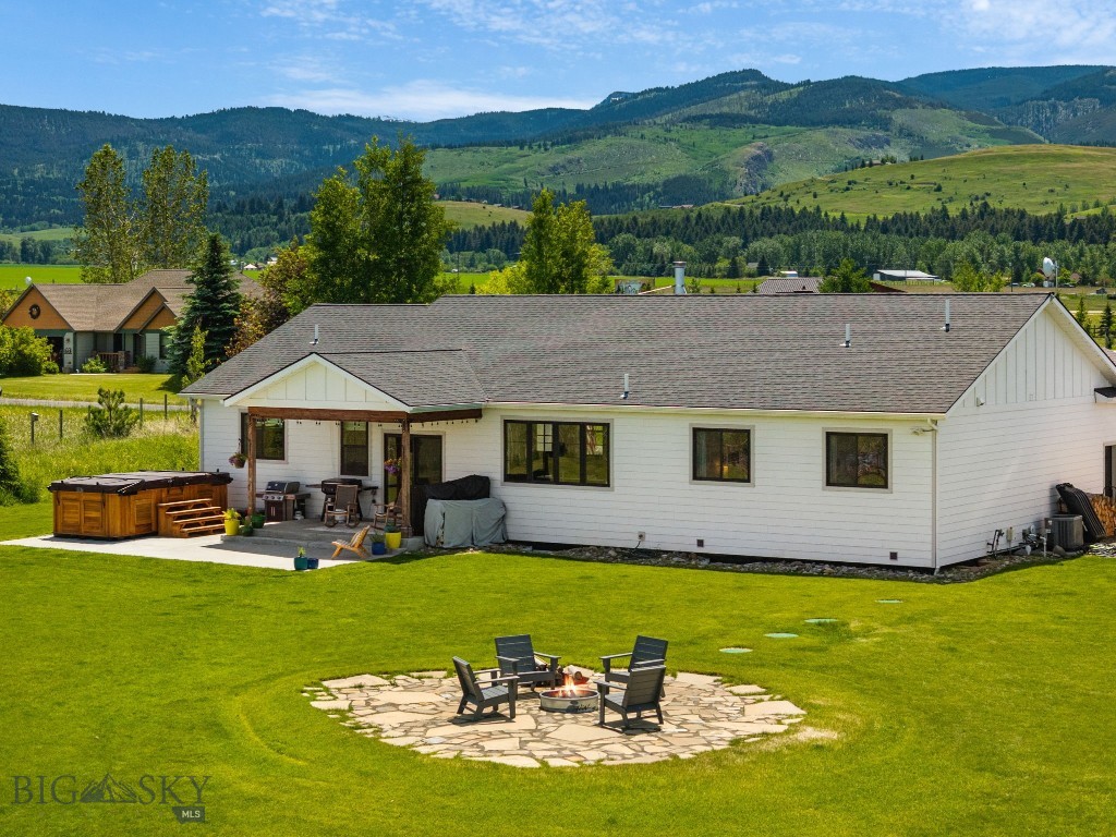 37 Cinnamon Bear Court