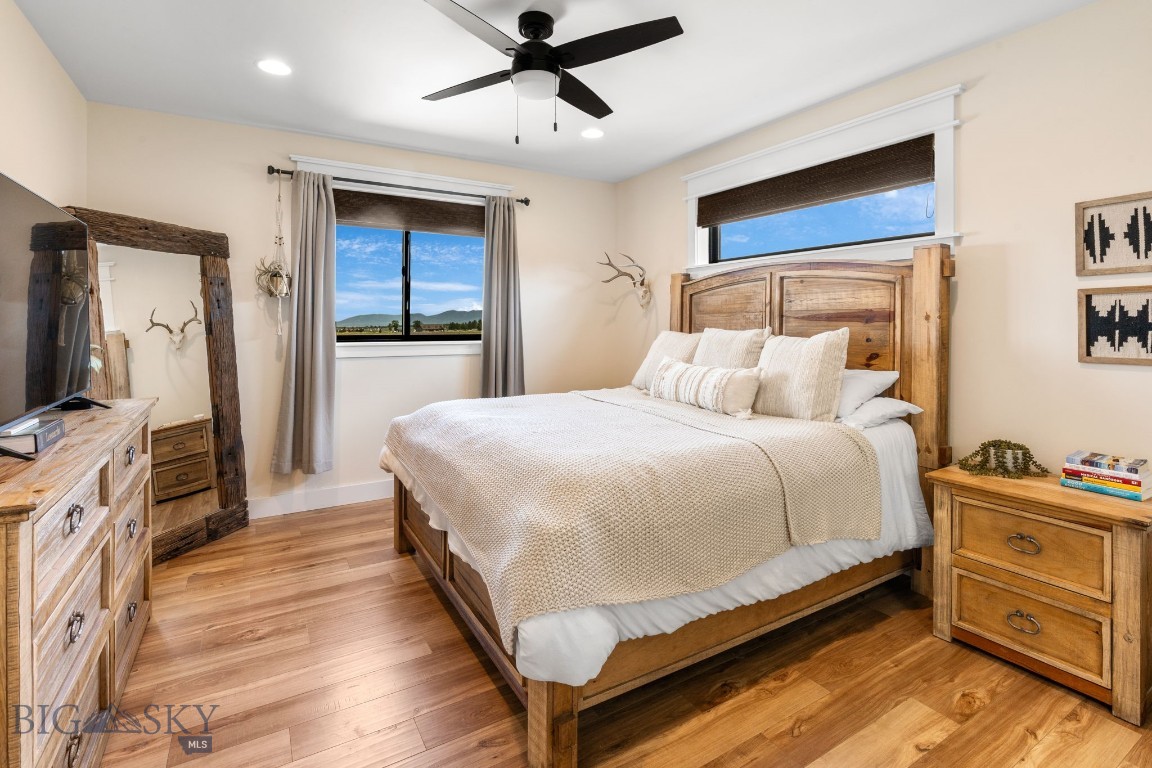 37 Cinnamon Bear Court