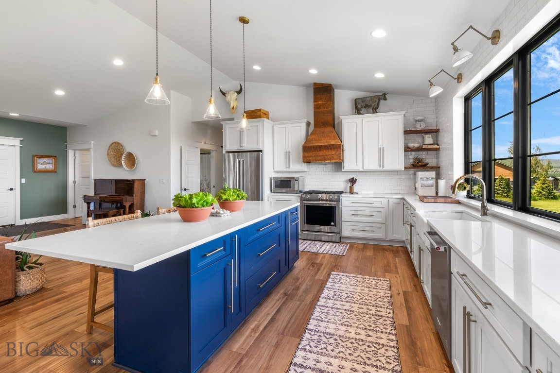 37 Cinnamon Bear Court