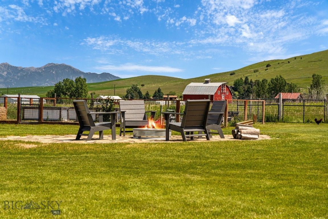 37 Cinnamon Bear Court