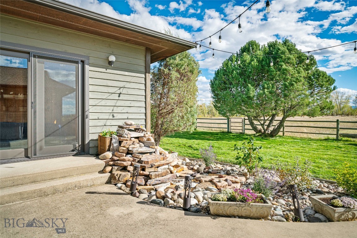 606 Frank Road