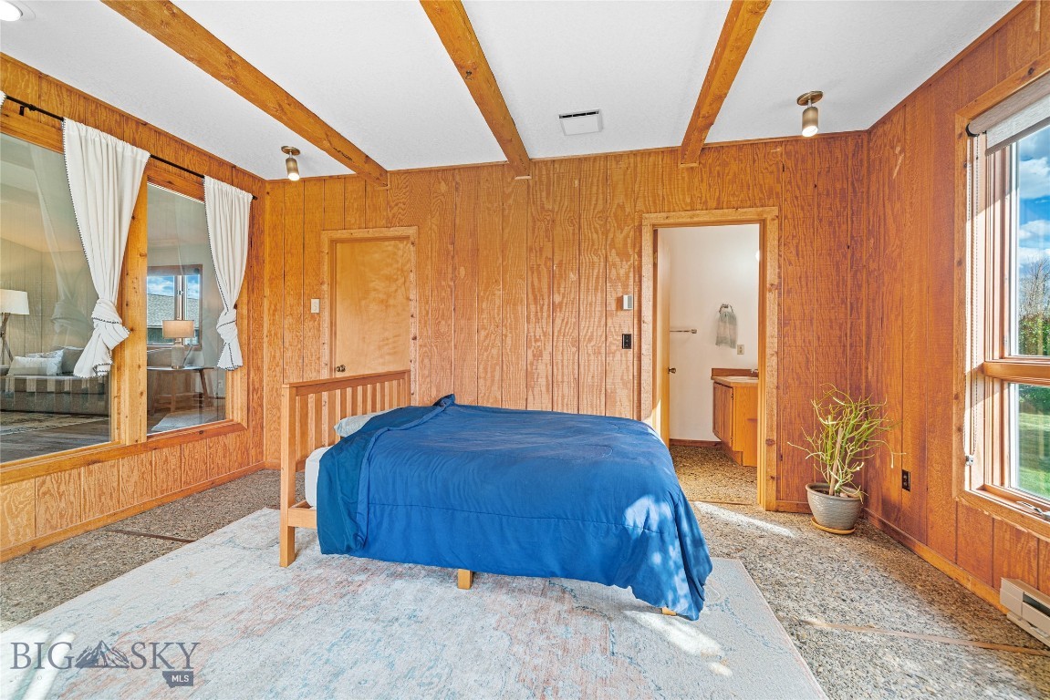 606 Frank Road