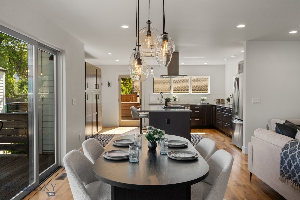 817 W Story Street