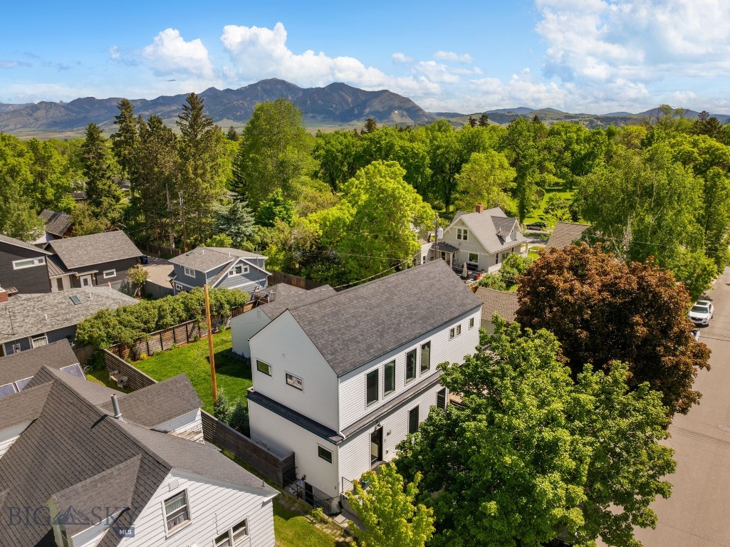 817 W Story Street