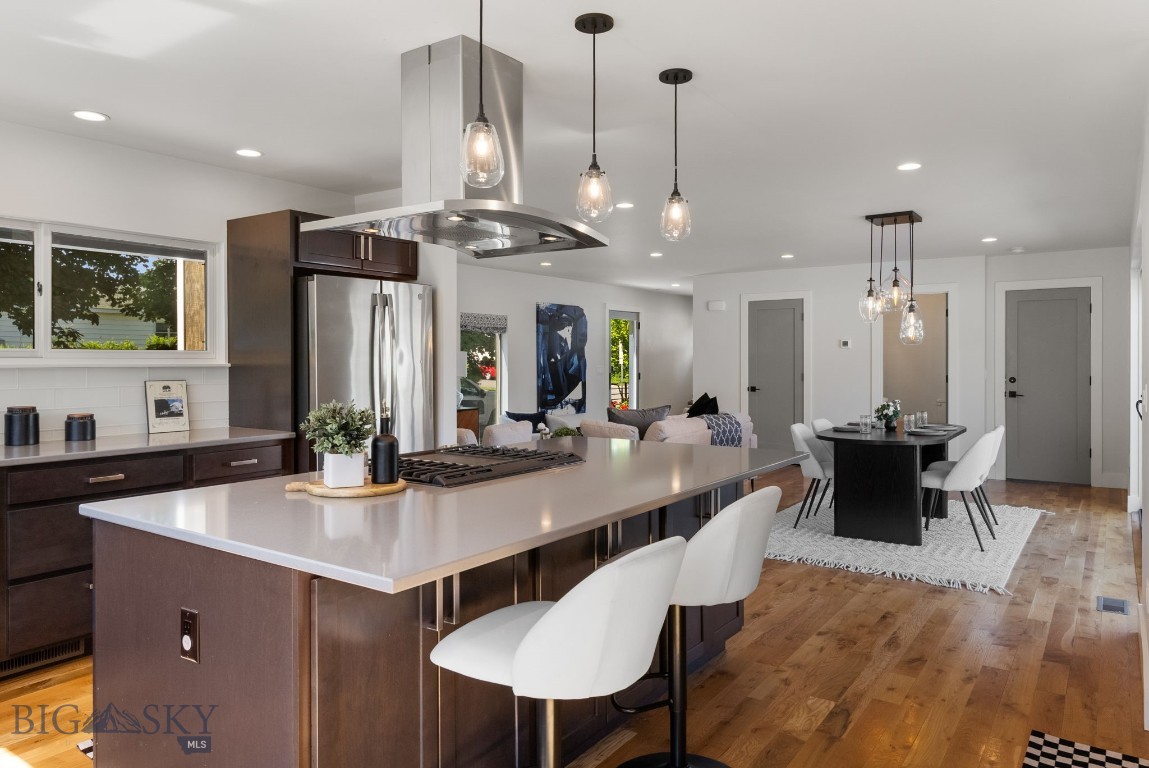 817 W Story Street