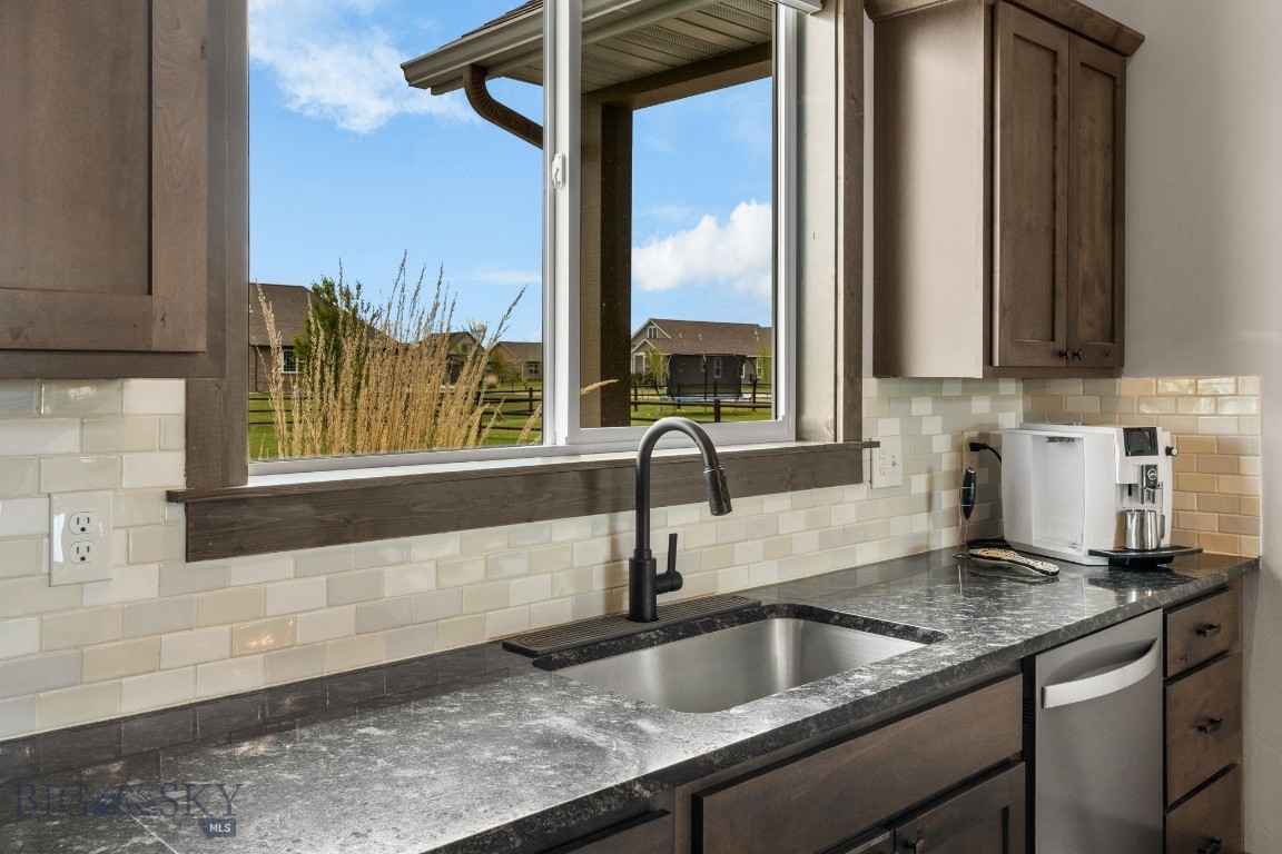 108 Travelers Way