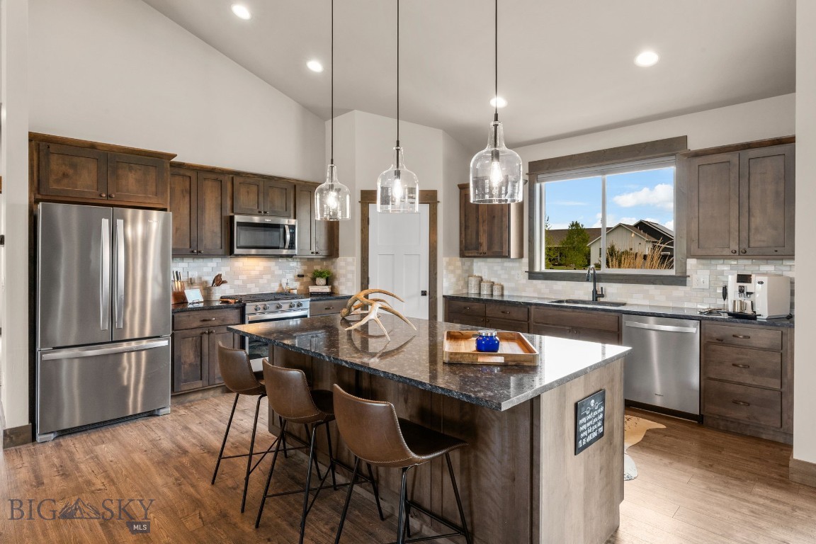 108 Travelers Way