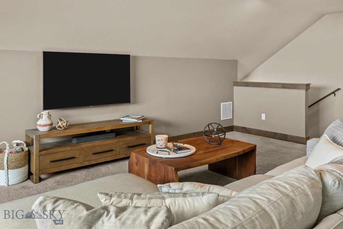 108 Travelers Way
