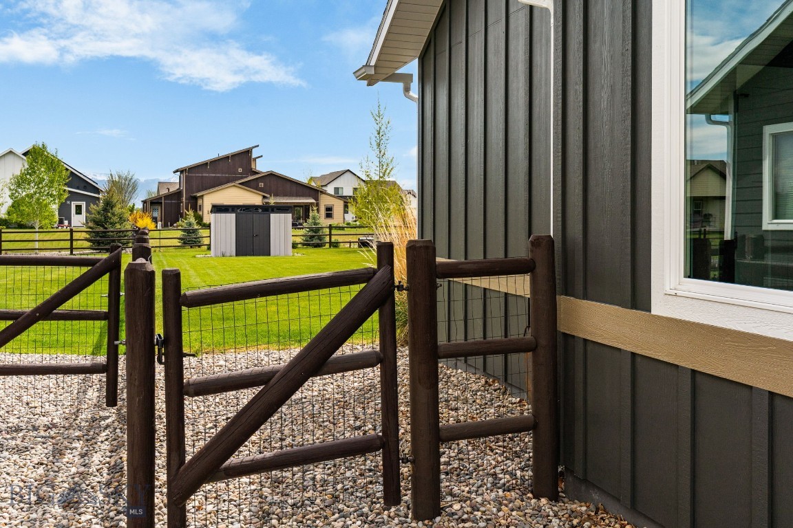 108 Travelers Way